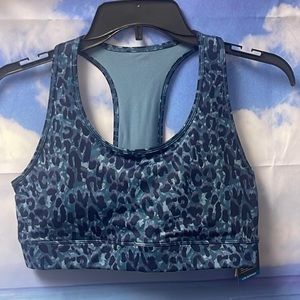 - Brand new with tags Woman’s GapFit sports bra. Size is M.